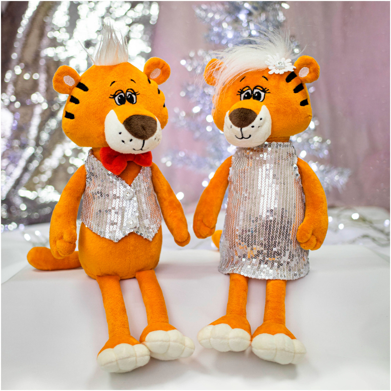 Мягкая игрушка тигр Символ года 2022 KULT Symbol 2022 Тигрица Тэффи в платье 30 см